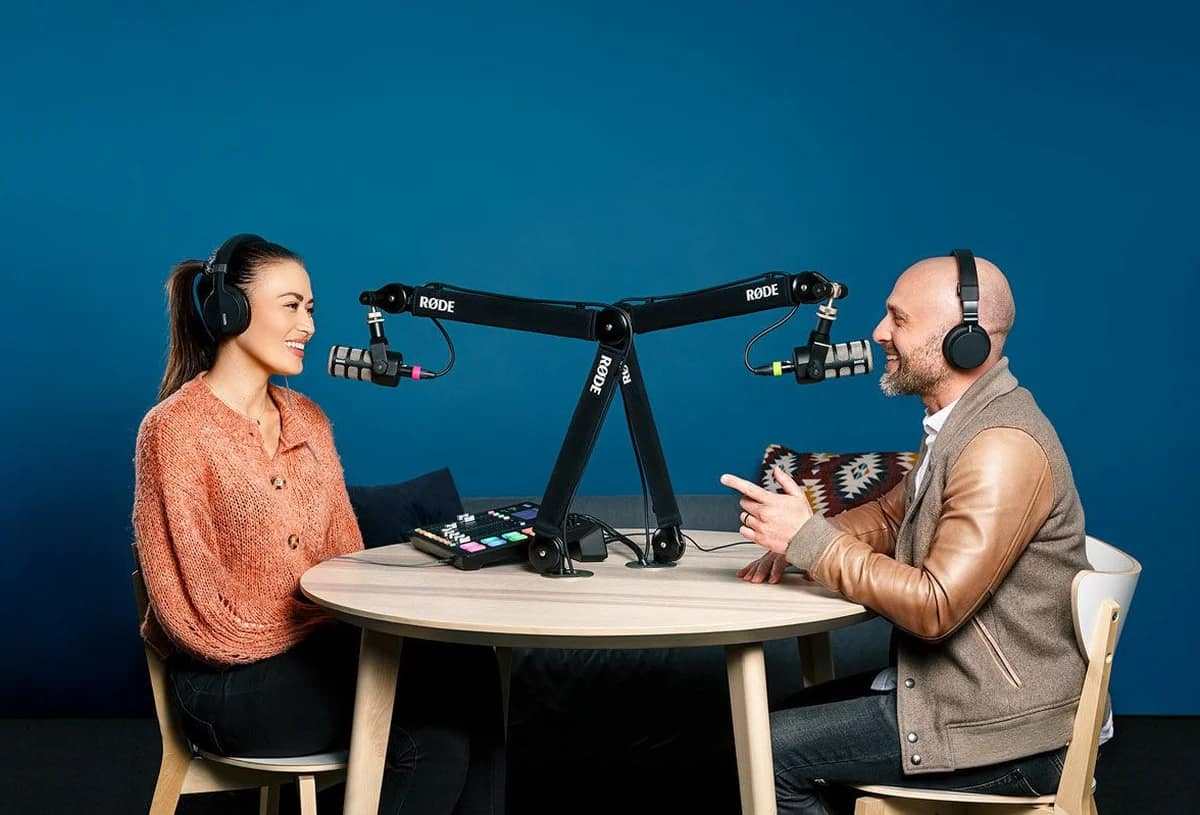 Röde mikrofoner som passar i en studio