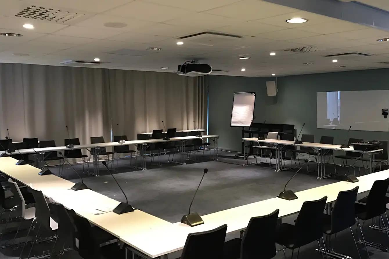 Hybridlösning för hörsal och aula