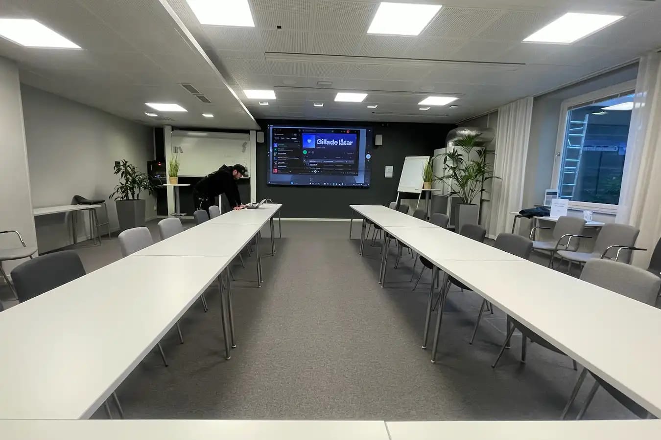 Hybridlösning för hörsal och aula